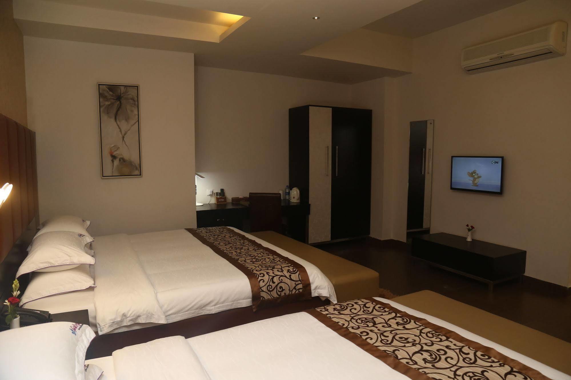 Galesia Hotel&Resort Dhaka Esterno foto