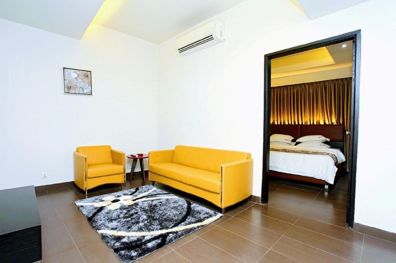 Galesia Hotel&Resort Dhaka Esterno foto